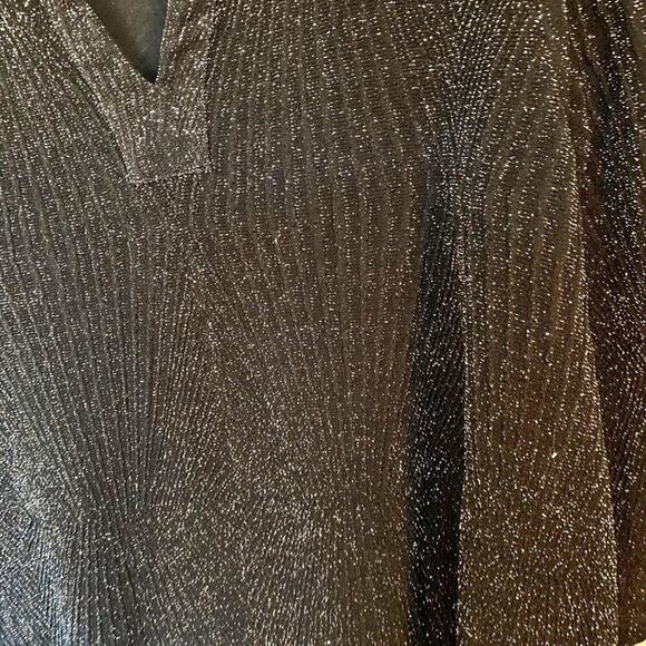 CATHERINES Black All Nighter Metallic Slinky Scoop Neckline Tunic Style Top Sz1X - Picture 3 of 6